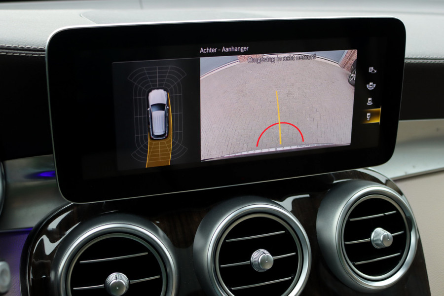 Mercedes-Benz GLC 300e 4MATIC Premium Plus | Distronic+ | Panoramadak | Memory | Leder | Trekhaak | Camera | Sfeerverlichting | Augmented Reality | Stoelverwarming |