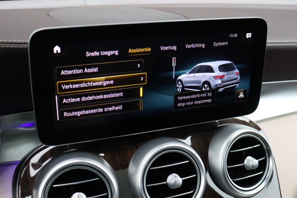 Mercedes-Benz GLC 300e 4MATIC Premium Plus | Distronic+ | Panoramadak | Memory | Leder | Trekhaak | Camera | Sfeerverlichting | Augmented Reality | Stoelverwarming |