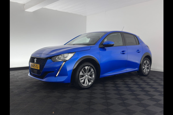 Peugeot e-208 EV Allure 50 kWh {SOH-91%} Aut *FULL-LED | DIGI-COCKPIT | BLINDSPOT | CAMERA | NAVI-FULLMAP | LANE-ASSIST | KEYLESS | DAB | CCS-FASTLOADER | TOP-VIEW | AMBIENT-LIGHT | 17"ALU*