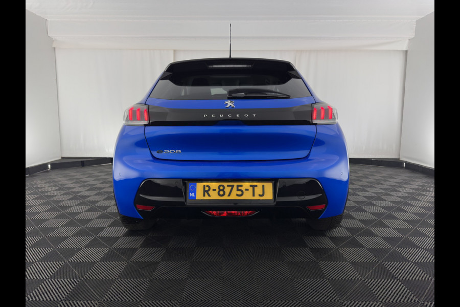 Peugeot e-208 EV Allure 50 kWh {SOH-91%} Aut *FULL-LED | DIGI-COCKPIT | BLINDSPOT | CAMERA | NAVI-FULLMAP | LANE-ASSIST | KEYLESS | DAB | CCS-FASTLOADER | TOP-VIEW | AMBIENT-LIGHT | 17"ALU*