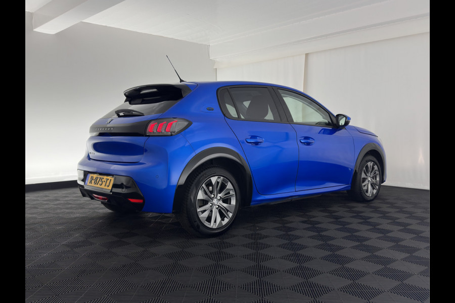 Peugeot e-208 EV Allure 50 kWh {SOH-91%} Aut *FULL-LED | DIGI-COCKPIT | BLINDSPOT | CAMERA | NAVI-FULLMAP | LANE-ASSIST | KEYLESS | DAB | CCS-FASTLOADER | TOP-VIEW | AMBIENT-LIGHT | 17"ALU*