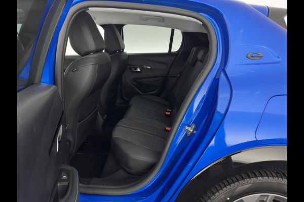 Peugeot e-208 EV Allure 50 kWh {SOH-91%} Aut *FULL-LED | DIGI-COCKPIT | BLINDSPOT | CAMERA | NAVI-FULLMAP | LANE-ASSIST | KEYLESS | DAB | CCS-FASTLOADER | TOP-VIEW | AMBIENT-LIGHT | 17"ALU*