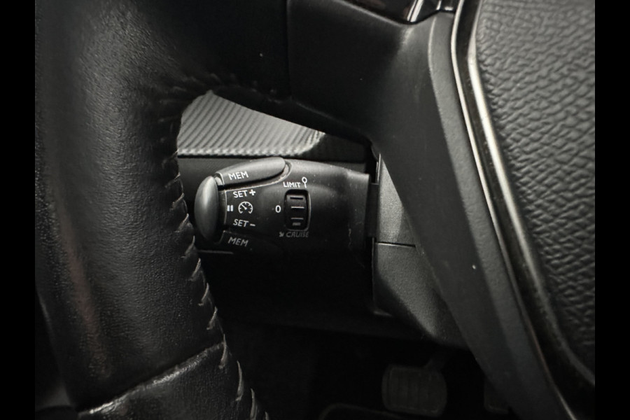 Peugeot e-208 EV Allure 50 kWh {SOH-91%} Aut *FULL-LED | DIGI-COCKPIT | BLINDSPOT | CAMERA | NAVI-FULLMAP | LANE-ASSIST | KEYLESS | DAB | CCS-FASTLOADER | TOP-VIEW | AMBIENT-LIGHT | 17"ALU*