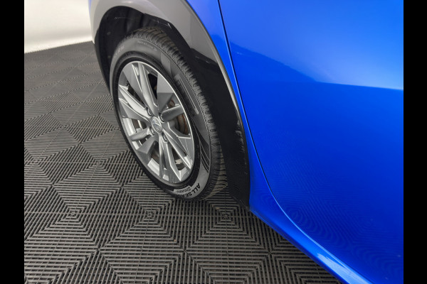 Peugeot e-208 EV Allure 50 kWh {SOH-91%} Aut *FULL-LED | DIGI-COCKPIT | BLINDSPOT | CAMERA | NAVI-FULLMAP | LANE-ASSIST | KEYLESS | DAB | CCS-FASTLOADER | TOP-VIEW | AMBIENT-LIGHT | 17"ALU*