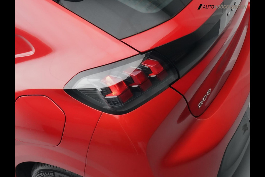 Peugeot 208 1.2 PureTech Active Pack Sportive (APPLE CARPLAY,LED,PARKEERSENSOR,CLIMATE,CRUISE,LANE ASSIST,NIEUWE APK,TOPCONDITIE)