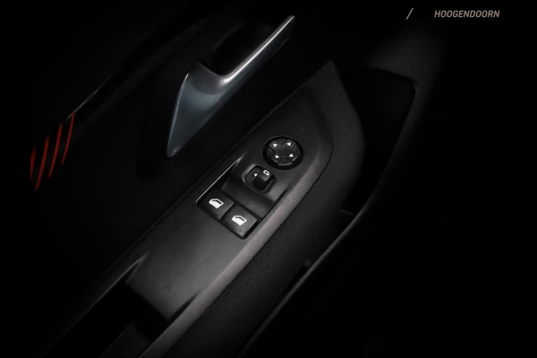 Peugeot 208 1.2 PureTech Active Pack Sportive (APPLE CARPLAY,LED,PARKEERSENSOR,CLIMATE,CRUISE,LANE ASSIST,NIEUWE APK,TOPCONDITIE)
