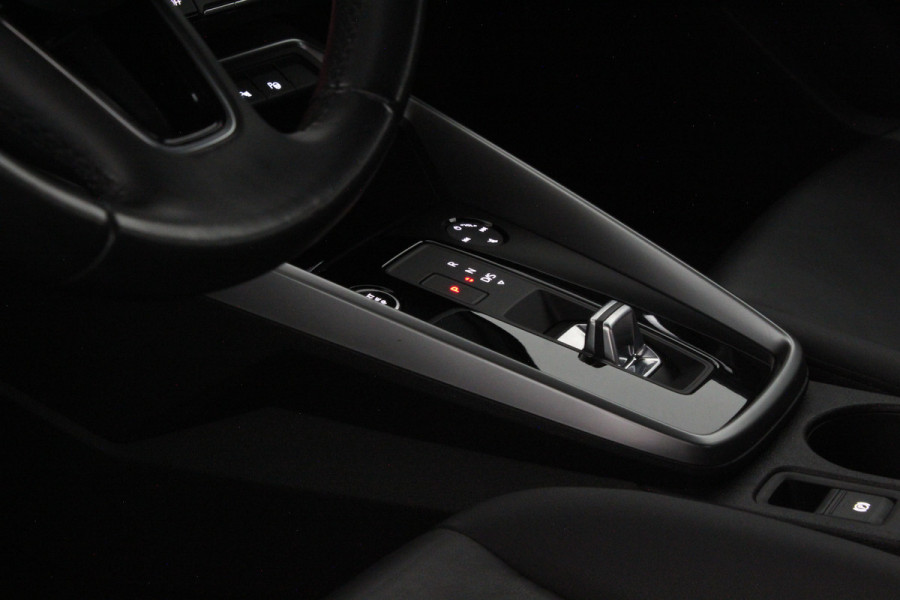 Audi A3 Sportback 40 TFSI e Edition 204pk > Leer/Camera/Stoelverwarming/virtual cockpit Plus...