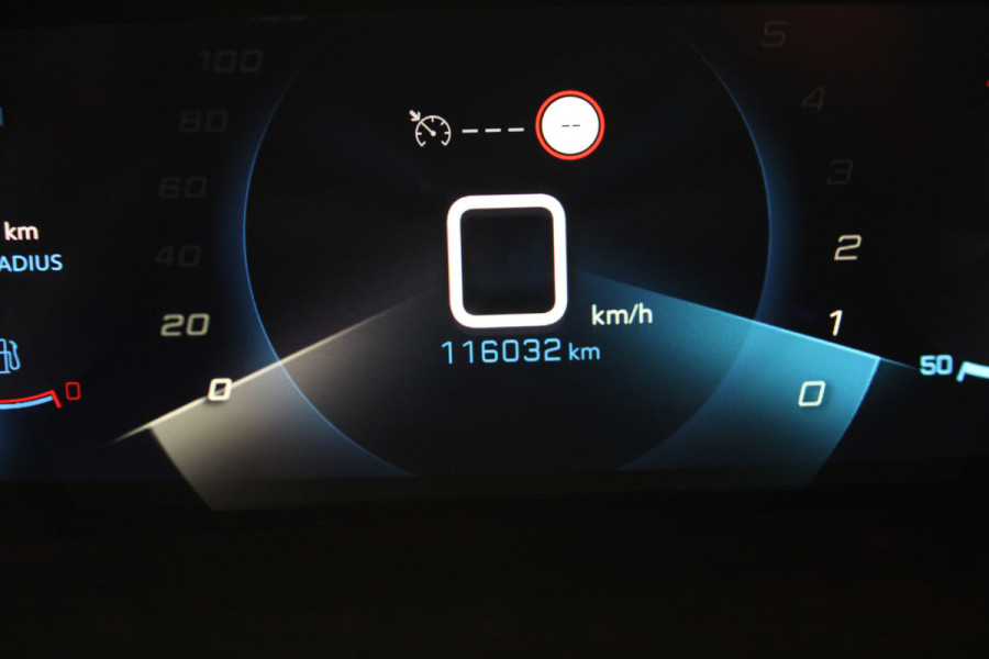 Peugeot 2008 1.2 PureTech Allure |Navi|Camera|