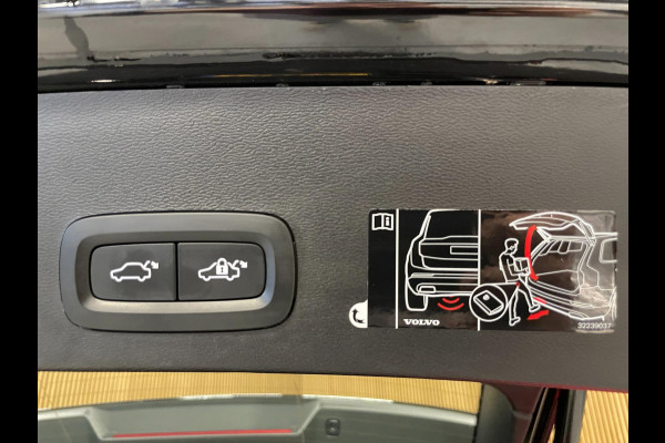 Volvo XC40 Recharge P8 AWD R-Design|TREKH.|LEDER|ELEK. KLEP|ACC|CARPLAY|CAMERA|CLIMATE+CRUISE CONTROL|NL-AUTO|NAP|INCL.BTW|1e EIG|