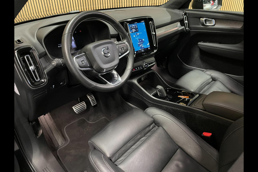 Volvo XC40 Recharge P8 AWD R-Design|TREKH.|LEDER|ELEK. KLEP|ACC|CARPLAY|CAMERA|CLIMATE+CRUISE CONTROL|NL-AUTO|NAP|INCL.BTW|1e EIG|