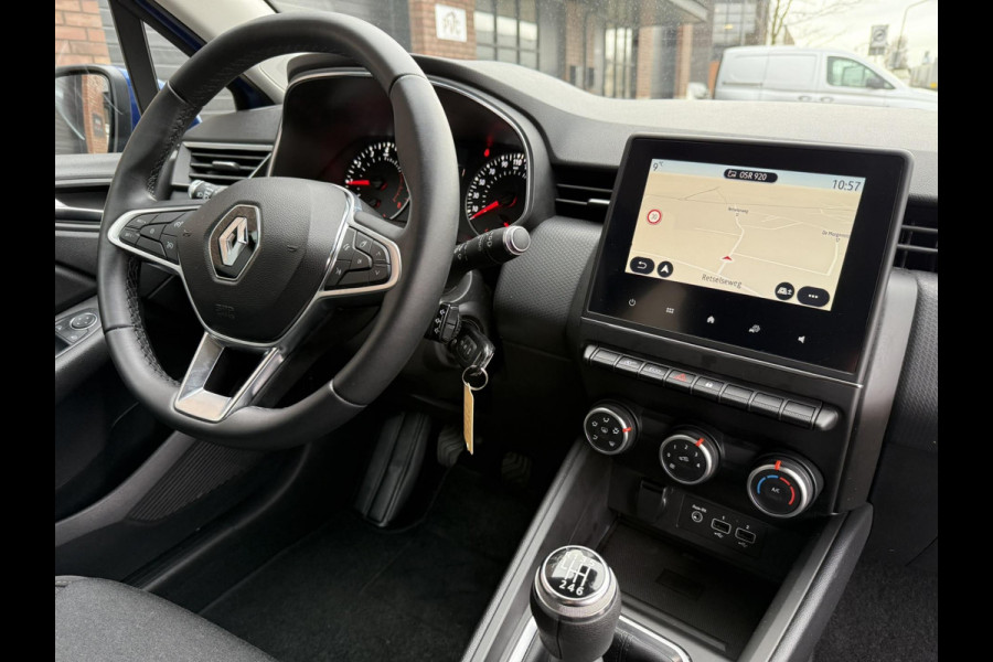 Renault Clio 1.0 TCe / Navigatie / Apple CarPlay - Android / 1e Eigenaar / ALL-Season banden / Cruise Control / PDC met optische w