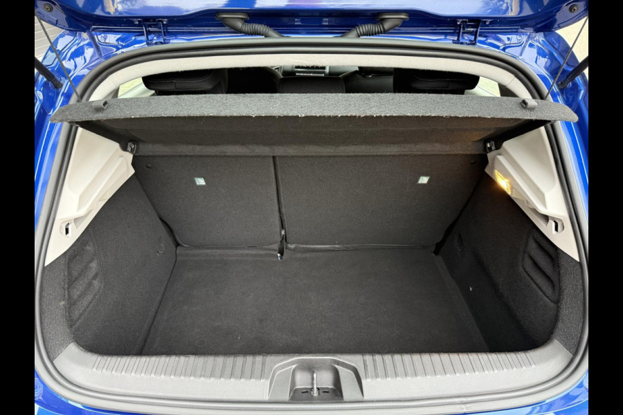 Renault Clio 1.0 TCe / Navigatie / Apple CarPlay - Android / 1e Eigenaar / ALL-Season banden / Cruise Control / PDC met optische w