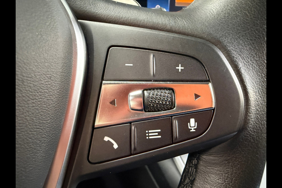 BMW 3-serie 320e LCI |Facelift | Widescreen | 2 sets velgen | Plug-in | NL Auto | NAP