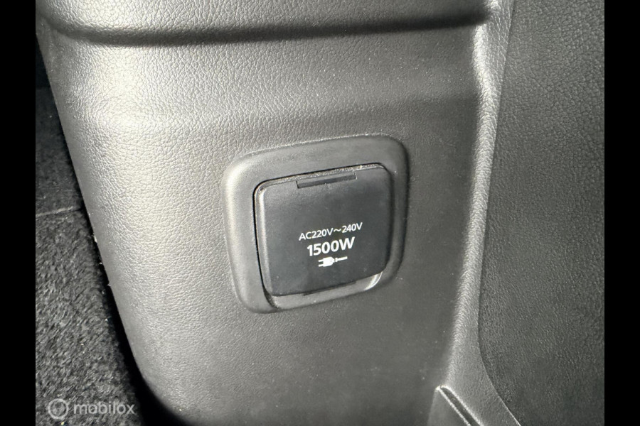 Mitsubishi Outlander 2.4 PHEV Instyle trekhaak side skirts