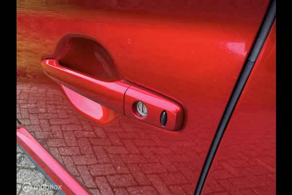 Mitsubishi Outlander 2.4 PHEV Instyle trekhaak side skirts