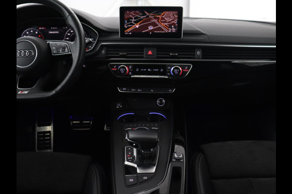 Audi A4 40 TFSI Sport S Line Black Edition | Stoelverwarming | Adaptive cruise | Keyless | Virtual Cockpit | Carplay | Half leder | Navigatie | Full LED | 19'' | Sportstoelen | Sfeerverlichting