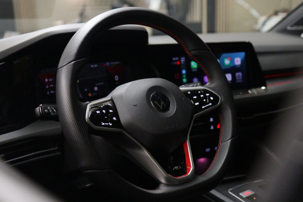 Volkswagen Golf 2.0 TSI GTI CLUBSPORT 45 JAHRE /PANO/AKRA/IQ-LIGHT/NURBURGRING//VOLL