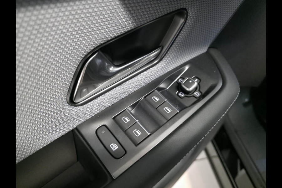 Opel Grandland 1.2 Turbo Hybrid GS Navigatie | Stoelverwarming | Stuurwielverwarming | Draadloze Telefoonlader