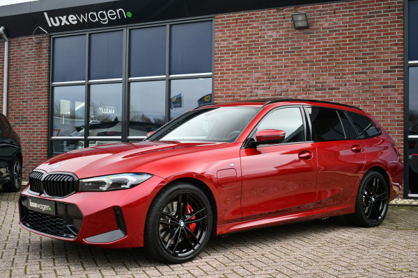 BMW 3 Serie Touring 330e M-Sport Pro LCI-2 Pano Trekh 360 HUD 19inch El-zetels