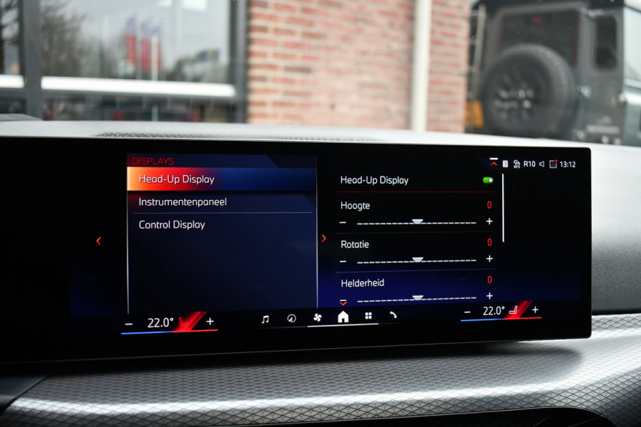 BMW 3 Serie Touring 330e M-Sport Pro LCI-2 Pano Trekh 360 HUD 19inch El-zetels