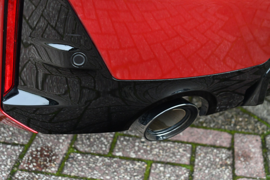 BMW 3 Serie Touring 330e M-Sport Pro LCI-2 Pano Trekh 360 HUD 19inch El-zetels