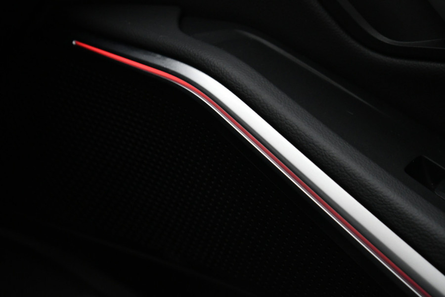 BMW 3 Serie Touring 330e M-Sport Pro LCI-2 Pano Trekh 360 HUD 19inch El-zetels