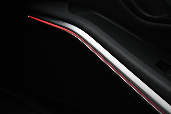 BMW 3 Serie Touring 330e M-Sport Pro LCI-2 Pano Trekh 360 HUD 19inch El-zetels