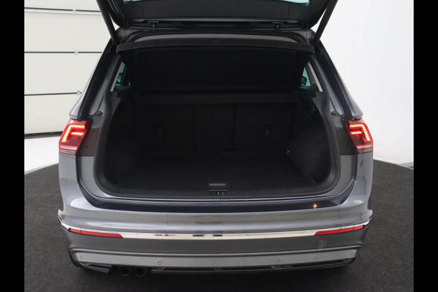 Volkswagen Tiguan 1.4 TSI Highline | Stoelverwarming | Carplay | Adaptief LED | Virtual Cockpit | Navigatie | Adaptive cruise | Parkeerhulp | Climate control