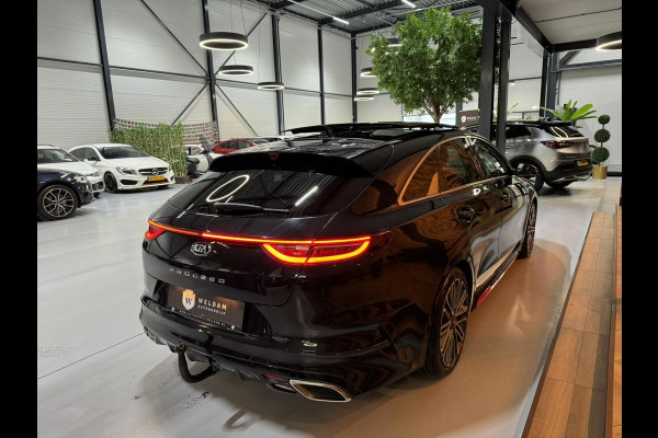 Kia ProCeed 1.6 T-GDI GT Garantie Trekhaak Pano Memory Camera Carplay StuurVW StoelVW Blindspot Elek Achterklep Navi Led Rijklaar