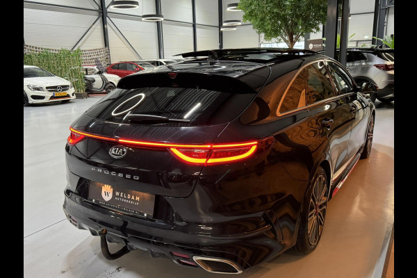 Kia ProCeed 1.6 T-GDI GT Garantie Trekhaak Pano Memory Camera Carplay StuurVW StoelVW Blindspot Elek Achterklep Navi Led Rijklaar