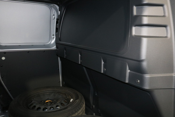 Volkswagen Caddy 2.0 TDI 120pk Automaat Led Airco Camera Black Edition