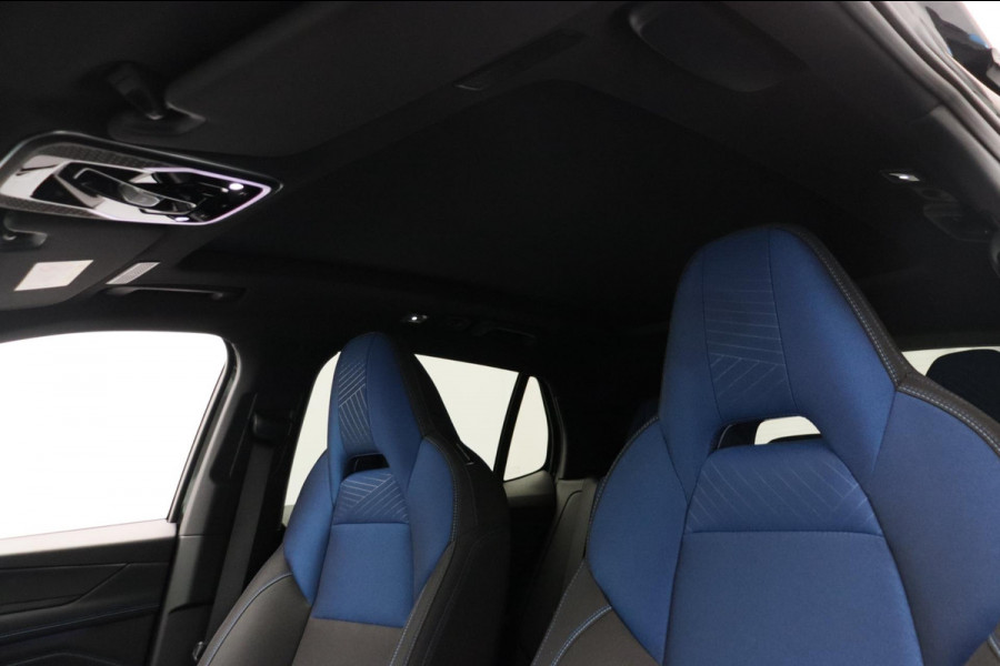 Lynk & Co 01 1.5 261PK Plug-in Hybrid *Origineel NL* Zwarte Hemel 360 Camera Pano/dak Apple/Carplay Adaptive/Cruise