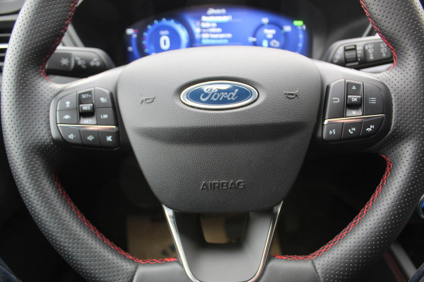 Ford Kuga 2.5-225pk Plug-in Hybrid ST-Line X. Hybride rijden voor een reële prijs ! Adaptive Cruise Control, Stoel- en voorraamverwarming, Climate Control, Metallic lak, Camera v+a, Elektr. achterklep, Side- en lane assist etc.