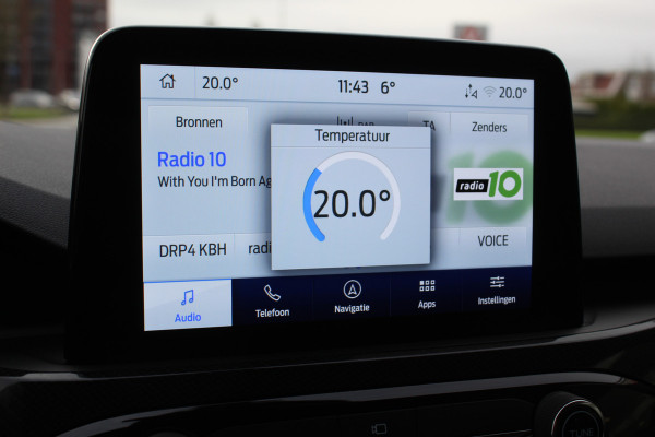 Ford Kuga 2.5-225pk Plug-in Hybrid ST-Line X. Hybride rijden voor een reële prijs ! Adaptive Cruise Control, Stoel- en voorraamverwarming, Climate Control, Metallic lak, Camera v+a, Elektr. achterklep, Side- en lane assist etc.