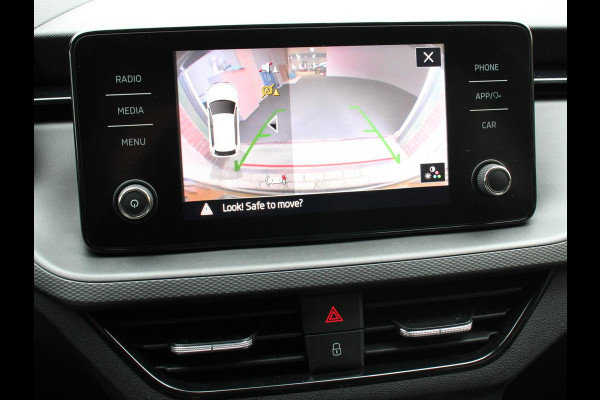 Škoda Kamiq 1.0 TSI 110pk DSG Tour de France Navigatie Apple Carplay/Android Auto Cimate Control Camera Parkeer sensoren Led Adaptive Cruise Control