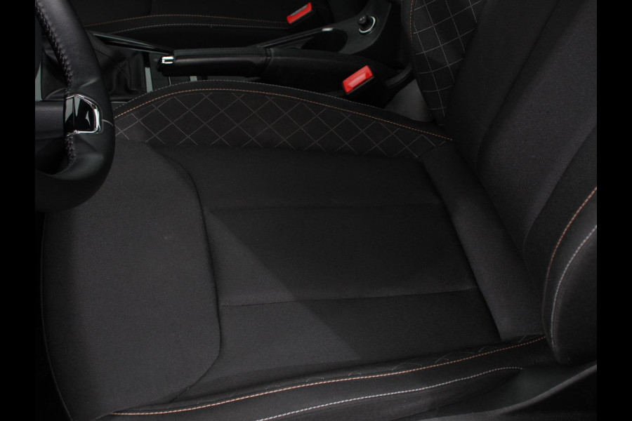 Škoda Kamiq 1.0 TSI 110pk DSG Tour de France Navigatie Apple Carplay/Android Auto Cimate Control Camera Parkeer sensoren Led Adaptive Cruise Control