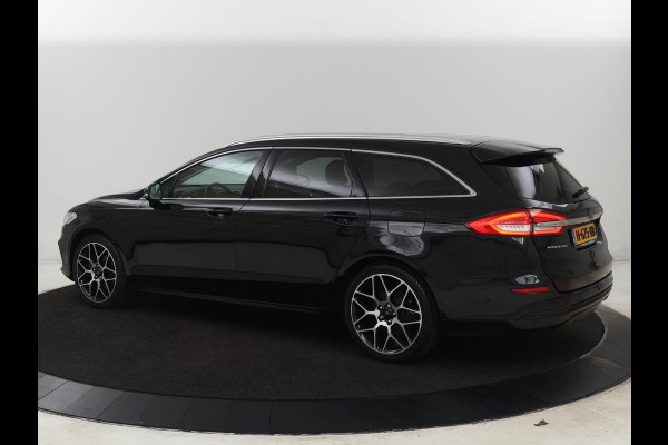 Ford Mondeo 2.0 IVCT HEV Titanium | Adaptive cruise | Stoelverwarming | Camera | Full LED | Carplay | Navigatie | Dodehoek detectie | Keyless | Park Assist | Climate control | Getint glas