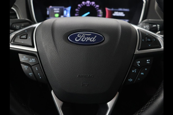 Ford Mondeo 2.0 IVCT HEV Titanium | Adaptive cruise | Stoelverwarming | Camera | Full LED | Carplay | Navigatie | Dodehoek detectie | Keyless | Park Assist | Climate control | Getint glas