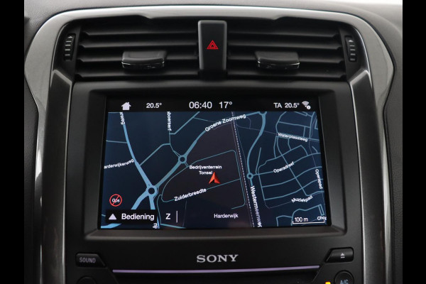 Ford Mondeo 2.0 IVCT HEV Titanium | Adaptive cruise | Stoelverwarming | Camera | Full LED | Carplay | Navigatie | Dodehoek detectie | Keyless | Park Assist | Climate control | Getint glas