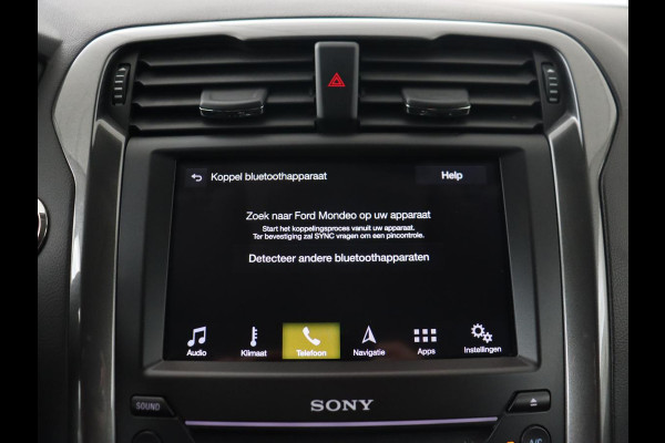 Ford Mondeo 2.0 IVCT HEV Titanium | Adaptive cruise | Stoelverwarming | Camera | Full LED | Carplay | Navigatie | Dodehoek detectie | Keyless | Park Assist | Climate control | Getint glas