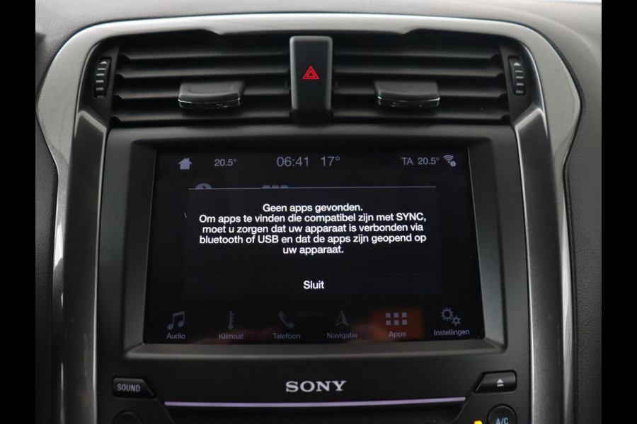 Ford Mondeo 2.0 IVCT HEV Titanium | Adaptive cruise | Stoelverwarming | Camera | Full LED | Carplay | Navigatie | Dodehoek detectie | Keyless | Park Assist | Climate control | Getint glas