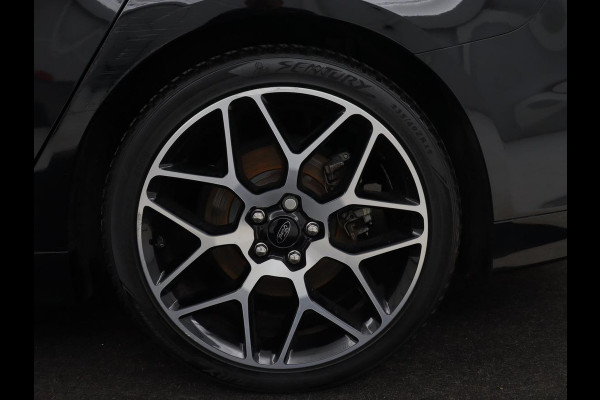 Ford Mondeo 2.0 IVCT HEV Titanium | Adaptive cruise | Stoelverwarming | Camera | Full LED | Carplay | Navigatie | Dodehoek detectie | Keyless | Park Assist | Climate control | Getint glas