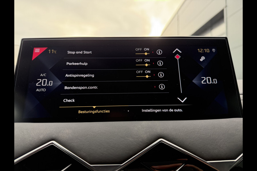DS Ds 3 Crossback 100pk Opera (Camera - Leder - LED Matrix - Parkeersensoren V+A - Automatische Airco - Apple Carplay - Navigatie - Head up)