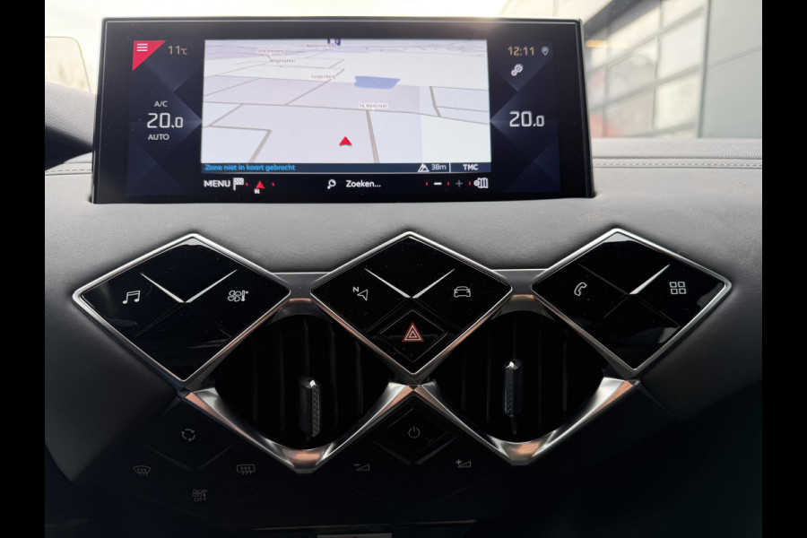 DS Ds 3 Crossback 100pk Opera (Camera - Leder - LED Matrix - Parkeersensoren V+A - Automatische Airco - Apple Carplay - Navigatie - Head up)
