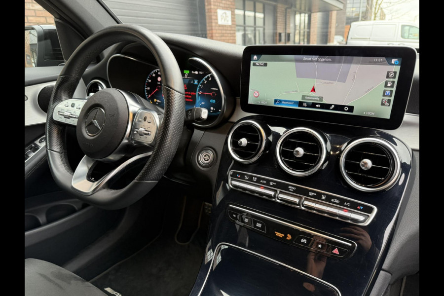 Mercedes-Benz GLC Coupé 300e 4MATIC / Trekhaak / Elec-Achterklep / NAVI + Camera / Leder-Alcantara incl. Verwarming