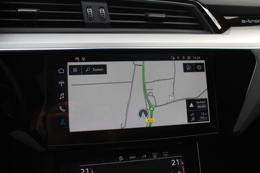 Audi e-tron Sportback S quattro 95 kWh / Panoramadak / Camera / RS Seats / 21'' / B&O / Intr.voorverwarming / Luchtvering / Matrix LED / CarPlay / Stoelverwarming / DAB / ACC
