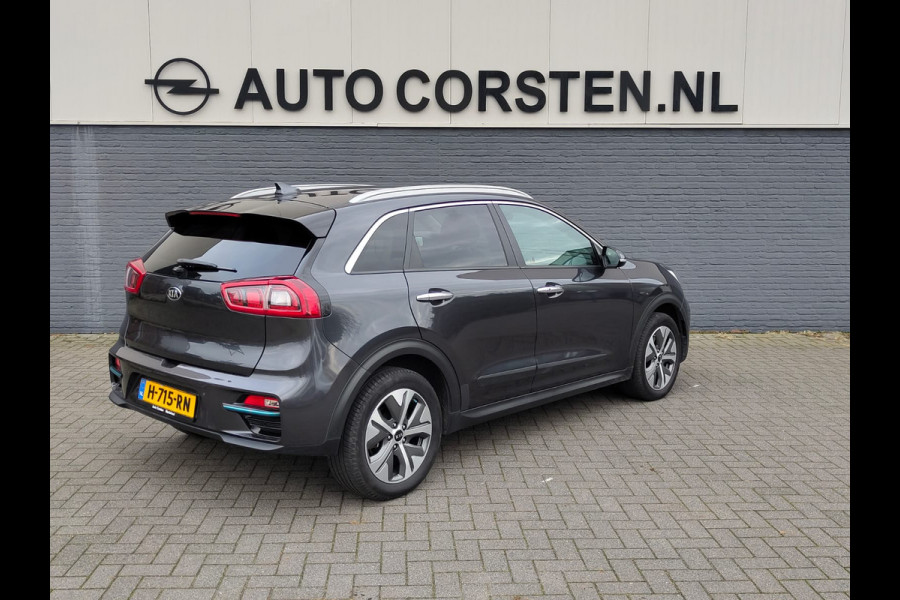 Kia e-Niro ExecutiveLine 64kWh Warmtepomp Leder Pdc Elek.Stoel+Memory Navi Ecc Camera Apple Carplay Android Auto Stoelverwarming+Koeling Stuurverwarming Lmv Privacy Glas DAB Vess Lane Assist Blind Spot 1e Eigenaar Origineel Nederlandse Auto Zeer compleet!