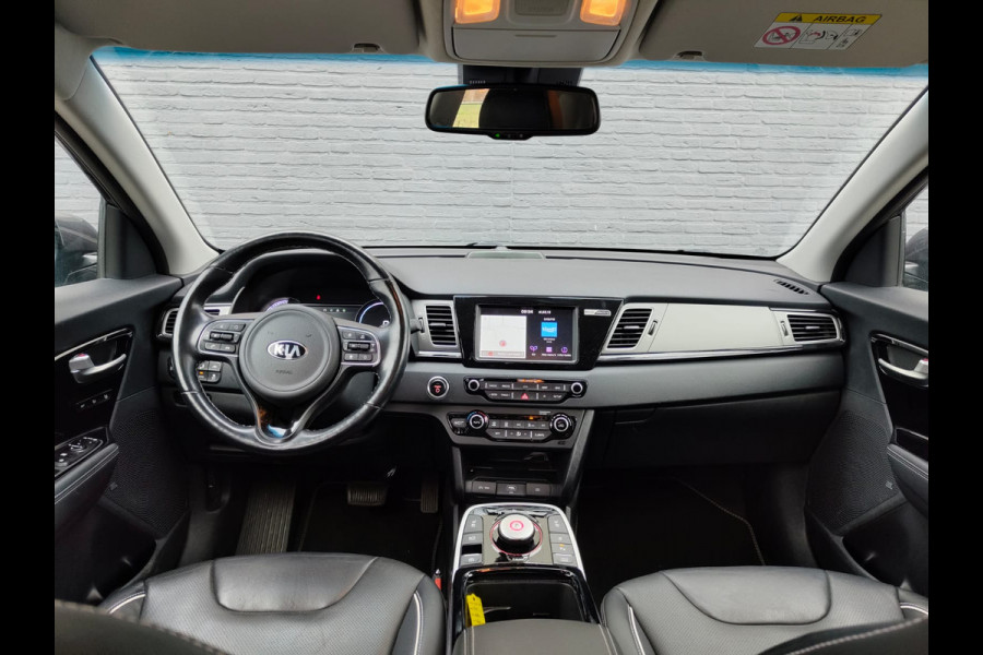 Kia e-Niro ExecutiveLine 64kWh Warmtepomp Leder Pdc Elek.Stoel+Memory Navi Ecc Camera Apple Carplay Android Auto Stoelverwarming+Koeling Stuurverwarming Lmv Privacy Glas DAB Vess Lane Assist Blind Spot 1e Eigenaar Origineel Nederlandse Auto Zeer compleet!