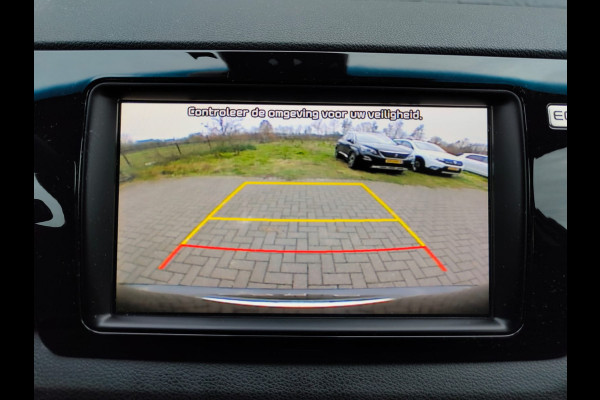 Kia e-Niro ExecutiveLine 64kWh Warmtepomp Leder Pdc Elek.Stoel+Memory Navi Ecc Camera Apple Carplay Android Auto Stoelverwarming+Koeling Stuurverwarming Lmv Privacy Glas DAB Vess Lane Assist Blind Spot 1e Eigenaar Origineel Nederlandse Auto Zeer compleet!