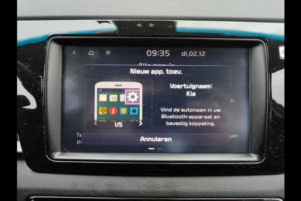 Kia e-Niro ExecutiveLine 64kWh Warmtepomp Leder Pdc Elek.Stoel+Memory Navi Ecc Camera Apple Carplay Android Auto Stoelverwarming+Koeling Stuurverwarming Lmv Privacy Glas DAB Vess Lane Assist Blind Spot 1e Eigenaar Origineel Nederlandse Auto Zeer compleet!